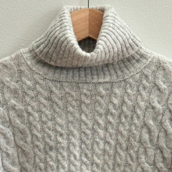 Blue Rain Women's Turtleneck Pullover Cable Knit Cropped Sweater, Gray, S, NWOT - Picture 3 of 8